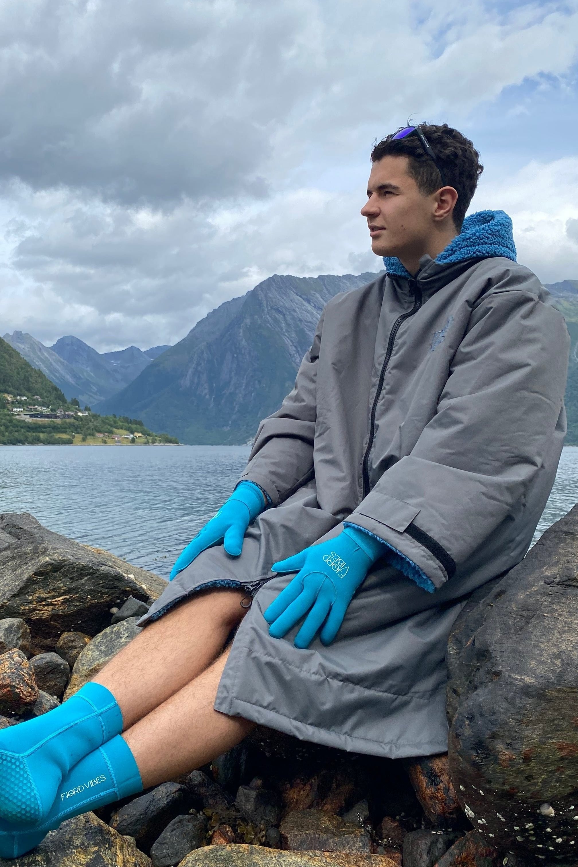 Salty but Sweet™ Polar Fjord Robe ECO, Glacier-blue surf-robe - DoUdare