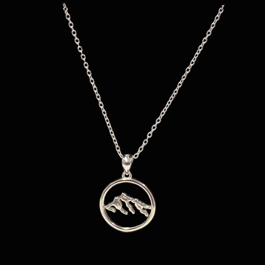 TIND Fjellsmykke av DoUdare og Fjord Vibers of Norway i sølv