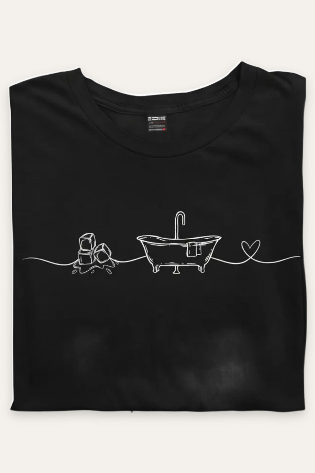 Sammenbrettet I Love Ice Bath t-skjorte dame i sort – viser trykket – Fjord Vibes