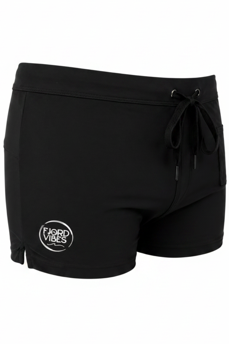 Svart Laurtiz badebukse trunks for menn fra Fjord vibes of Norway med liten glidelås lomme og snøring sett fra høyre
